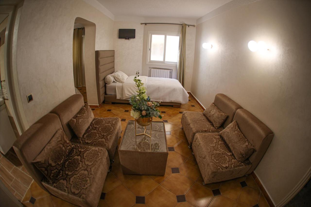 Hotel Des Lilas وجدة المظهر الخارجي الصورة