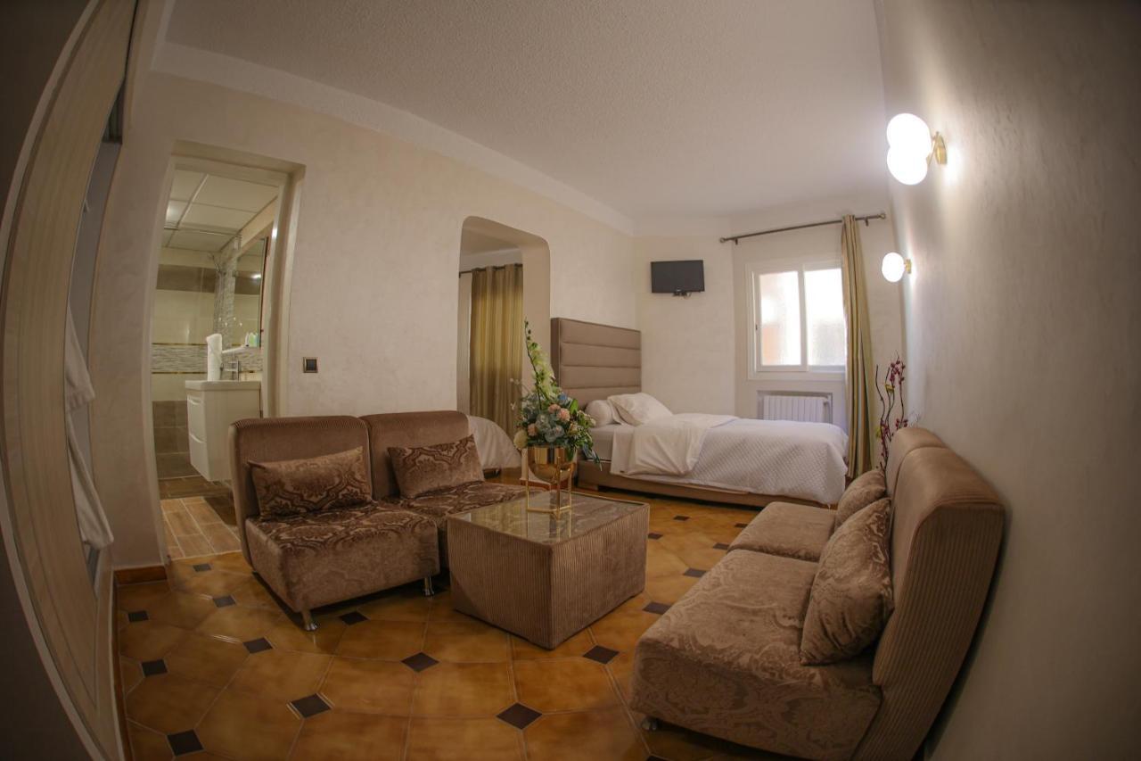 Hotel Des Lilas وجدة المظهر الخارجي الصورة